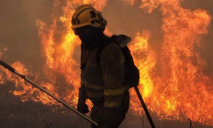 galicia-bombero-incendio-efe.jpg