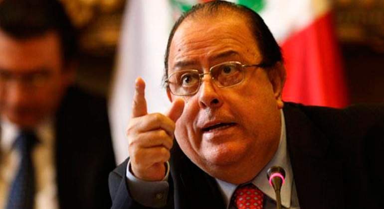 julio-velarde.jpg