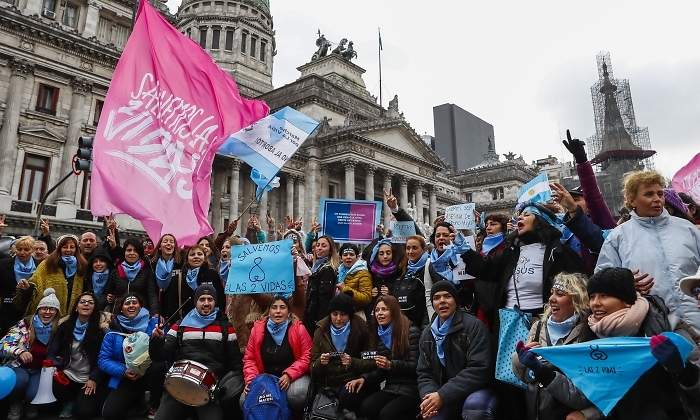 grupos-a-favor-contra-aborto-argentina-efe.jpg