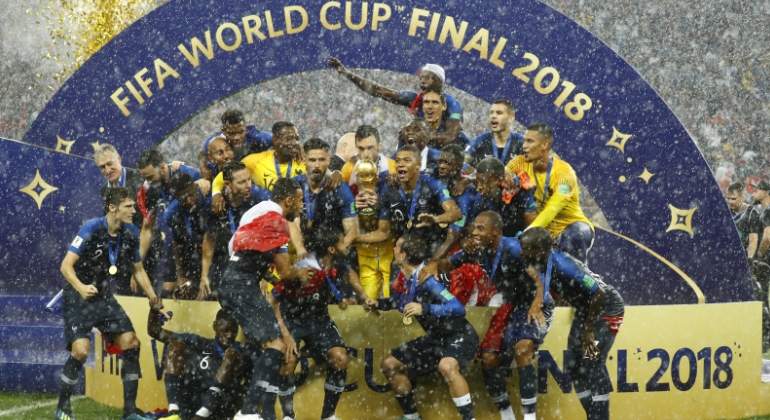 La FIFA decepciona al mundo con cuestionada