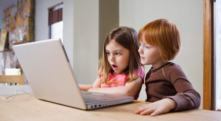 ninos-internet-istock-770.jpg