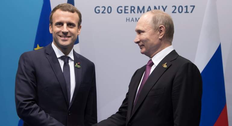 Putin-Macron-Reuters.jpg