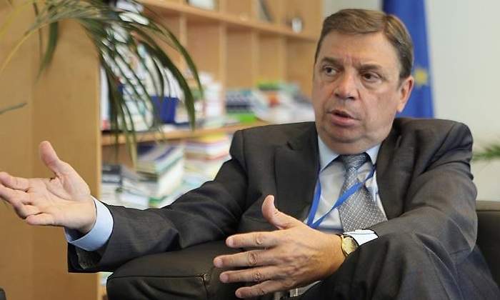 luis-planas-ministro-agricultura-psoe-efe.jpg