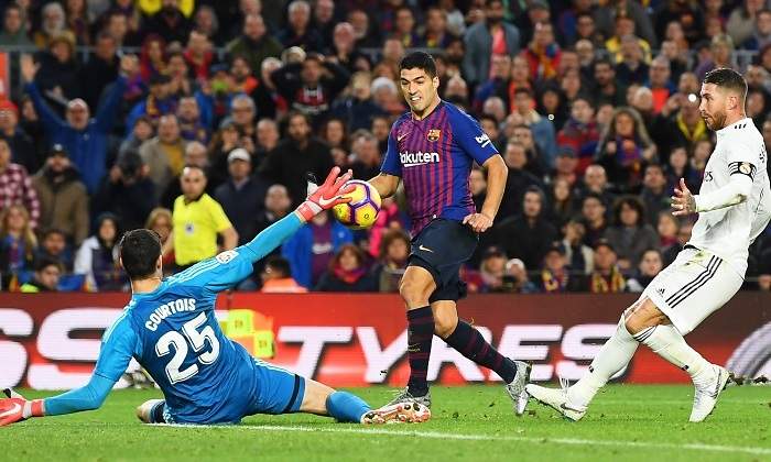 suarez-gol-realmadrid-courtois-ramos-clasico-octubre2018-getty.jpg