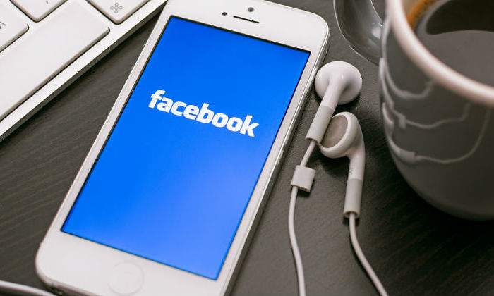 facebook-movil.jpg