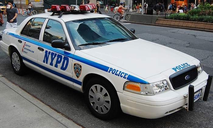ford-policia-dreamstime.jpg