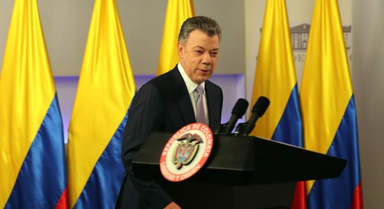 santos-colombia-banderas-reuters.jpg