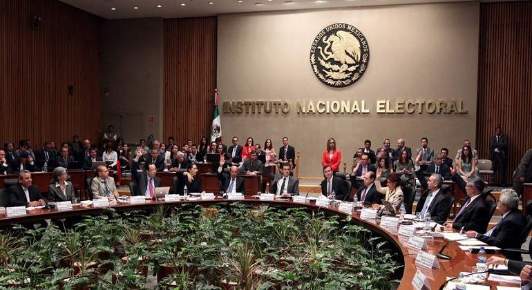 Comisión del INE aprueba formatos del segundo y tercer debate