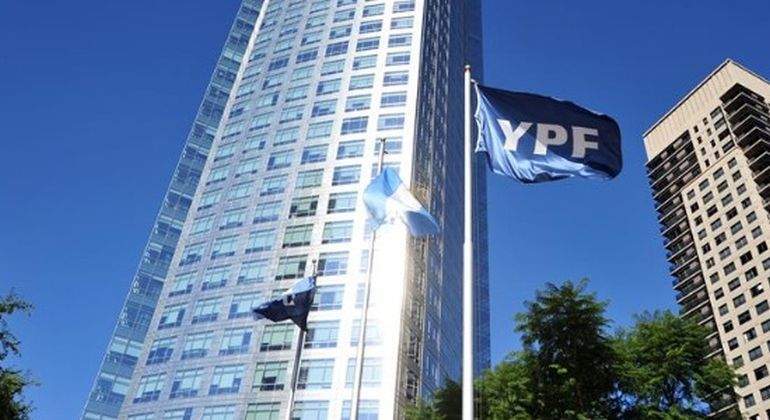 YPF-Reuters.jpg