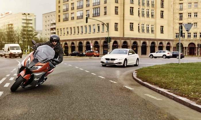 anesdor-motocicletas-ciudad.01jpg.jpg