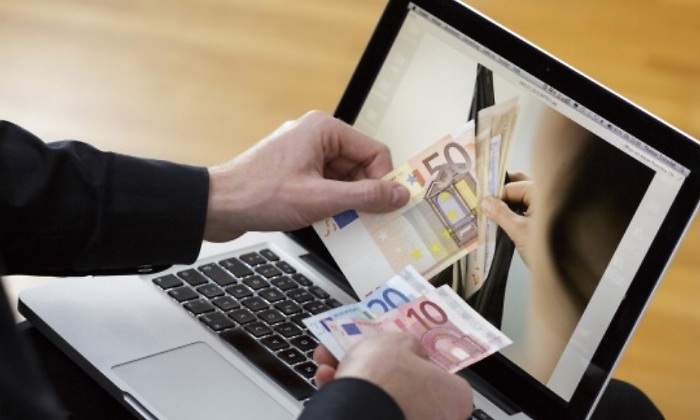 dinero-laptop.jpg