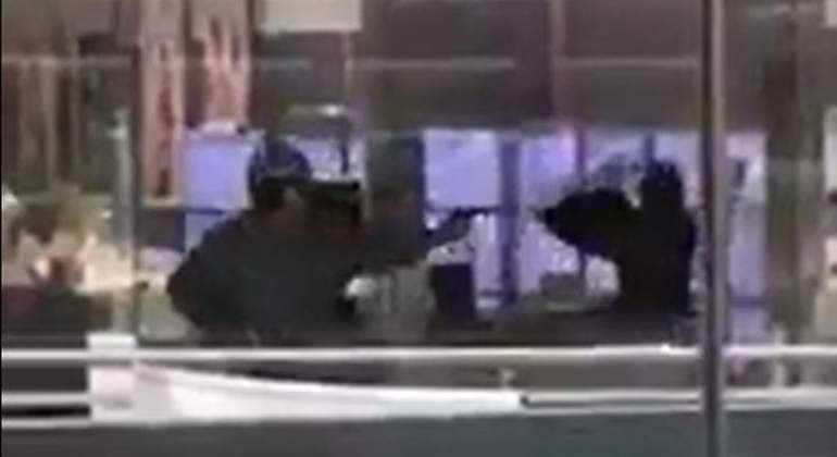 robo-punta-pistola.jpg