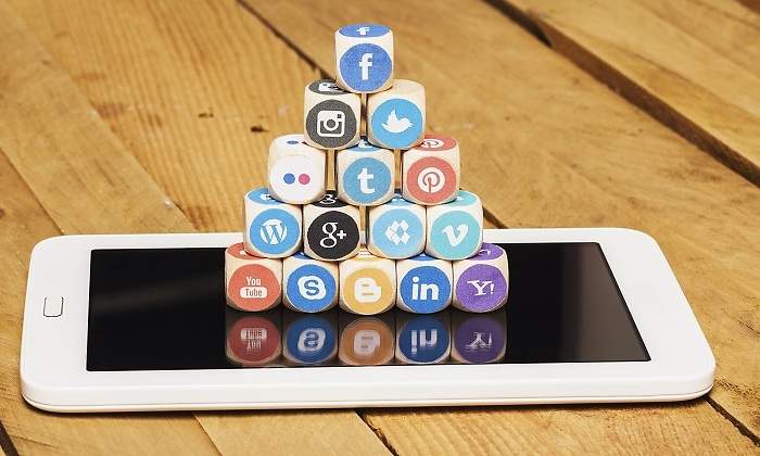 RedesSociales.jpg