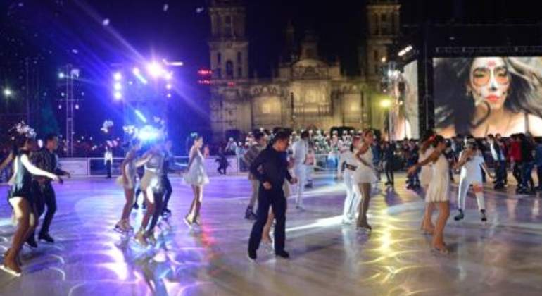 pista-de-hielo-sintetico-zocalo.jpg