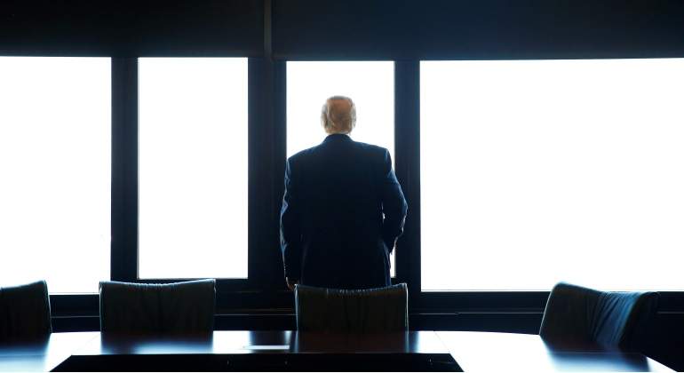 trump-solo-reuters-770.jpg