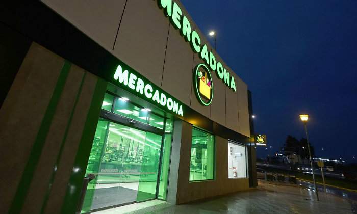 Mercadona-recurso-Supermercado-noche.jpg