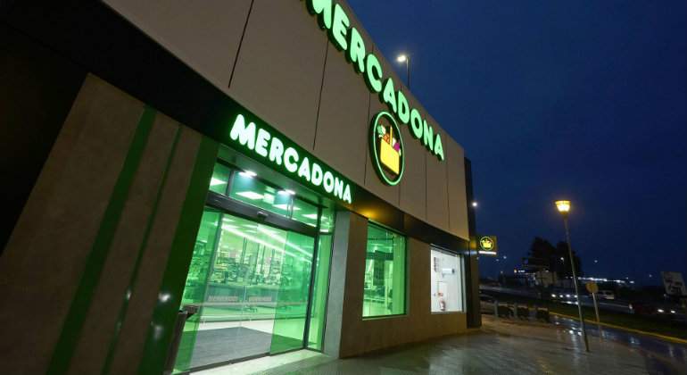 Mercadona-recurso-Supermercado-noche.jpg