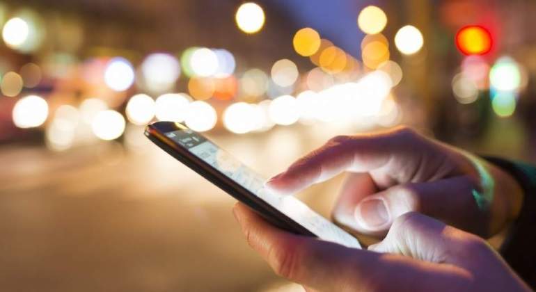 telefono-istock-770.jpg