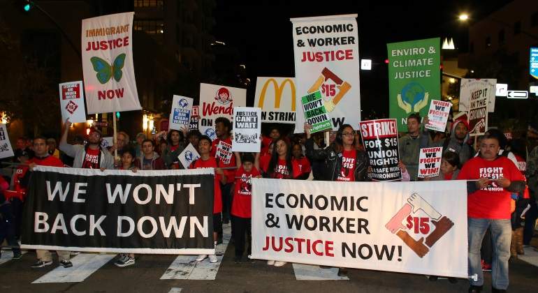 trabajadores-salario-reuters.jpg