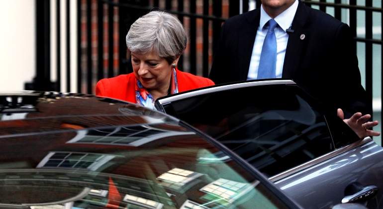 theresa-may-noche-electoral-coche-reuters.jpg