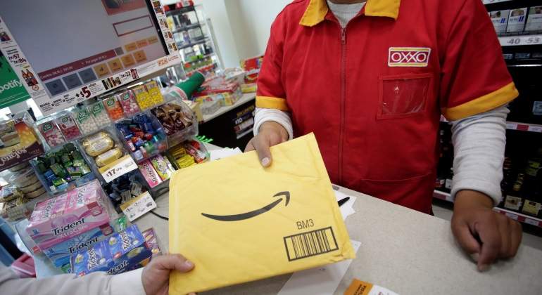 oxxo-amazon-770-reuters.jpg