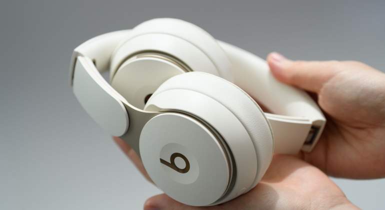 Apple-beats-bloomberg-770.jpg