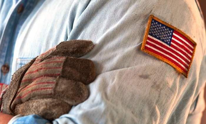 estados-unidos-bandera-industria-trabajo-empleo-getty.jpg