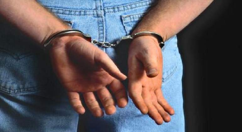 detenido.jpg