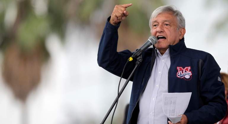 amlo-beisbolera-reuters.jpg