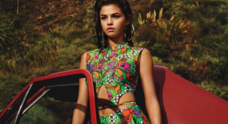 selena-vogue.jpg
