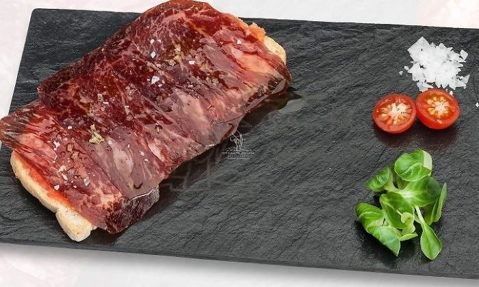 caviar-de-wagyu-1.jpg