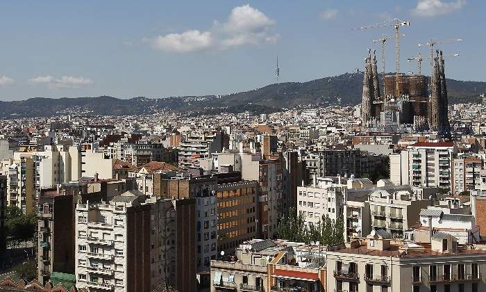 vista-de-barcelona-sagrada-familia-reuters-770x420.jpg
