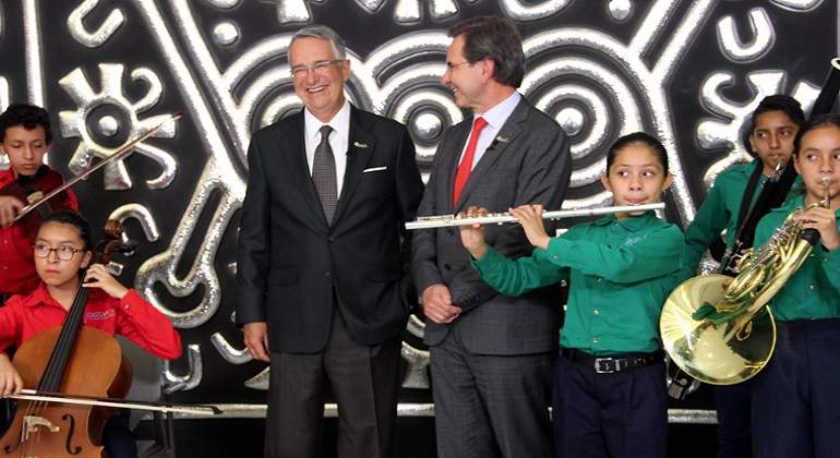 fundacion-azteca-770-420.jpg