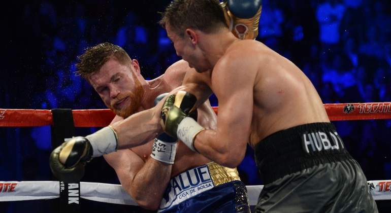 canelo-reuters.jpg