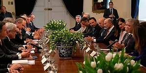 Presidentes de Colombia y Chile repotencian consejo empresarial binacional