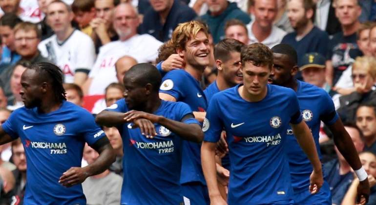 marcos-alonso-celebra-reuters.jpg