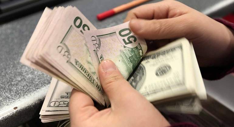 dolares770x420.jpg
