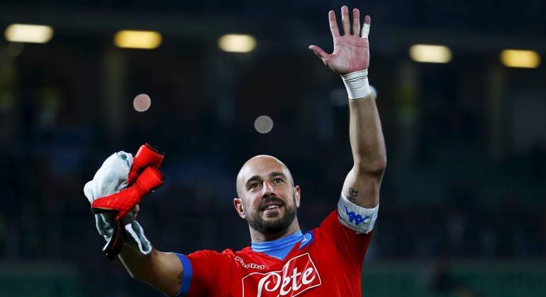 Pepe-Reina-2016-reuters-saludo.jpg