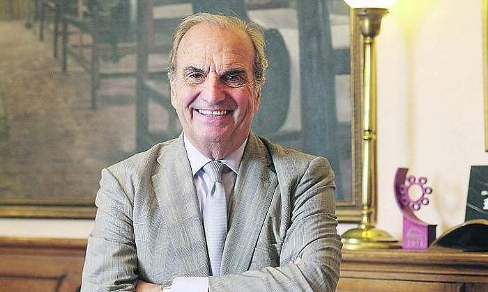 gaydemontella.jpg