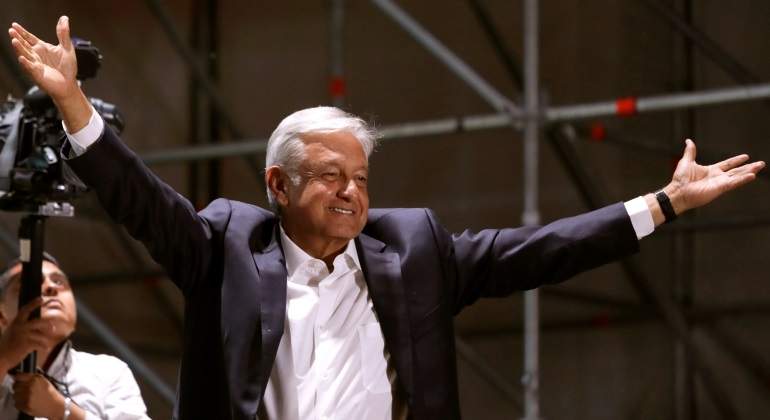 amlo-brazos-abiertos-770-reuters.jpg