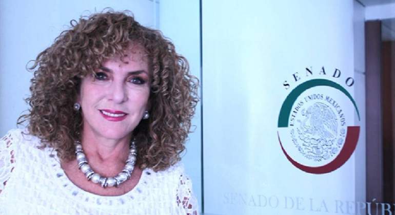 Luz María Beristain renuncia del PRD. Apoyará a AMLO