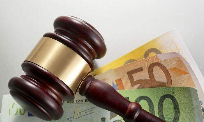 justicia-dinero-mazo-euros-770.jpg