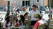 camarero-terraza-770-efe.jpg