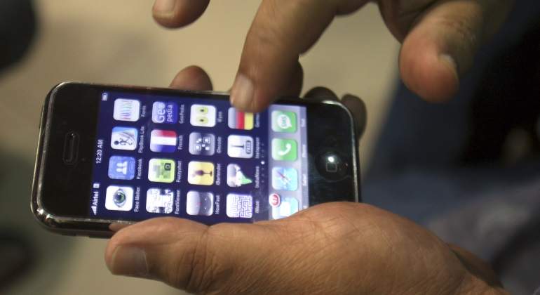 Telefono-celular-Reuters.jpg