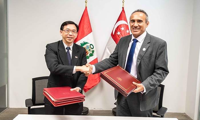 Firma-de-convenio-Peru-Singapur.jpg