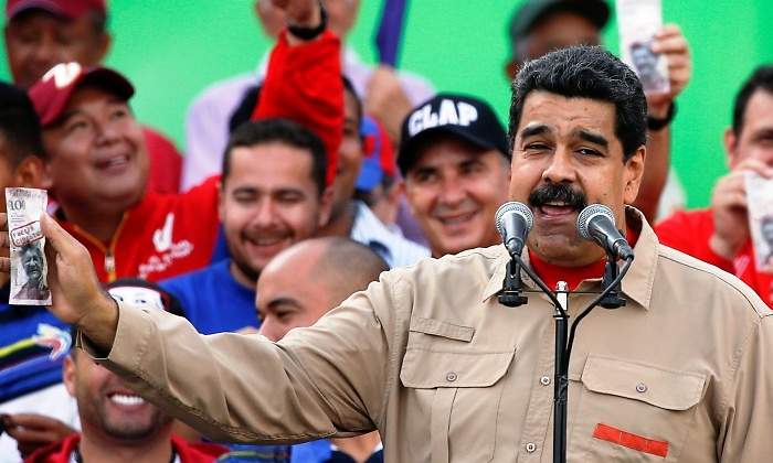 maduro-billete-bolivares-100-reuters.jpg