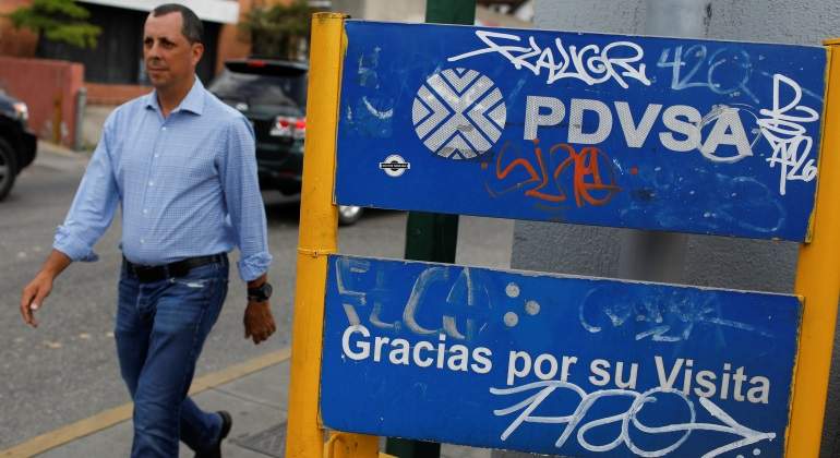 pdvsa-grafiti-hombre-reuters-770x420.jpg