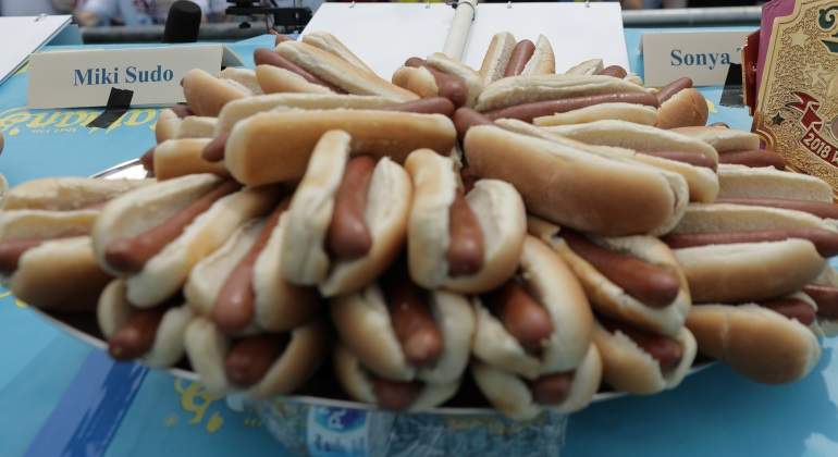 Mexico-consigue-el-record-Guinners-de-la-fila-de-Hot-Dogs-mas-grande-el-mundo-Reuters.jpg