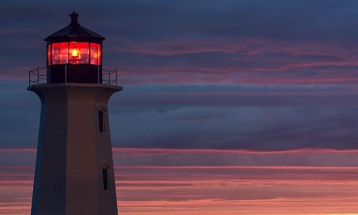 faro-atardecer-770x420.jpg