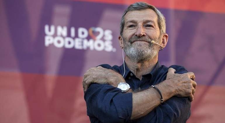 Podemos renuncia a entrar en la lista de Carmena y a presentarse en solitario a la Alcaldía de Madrid